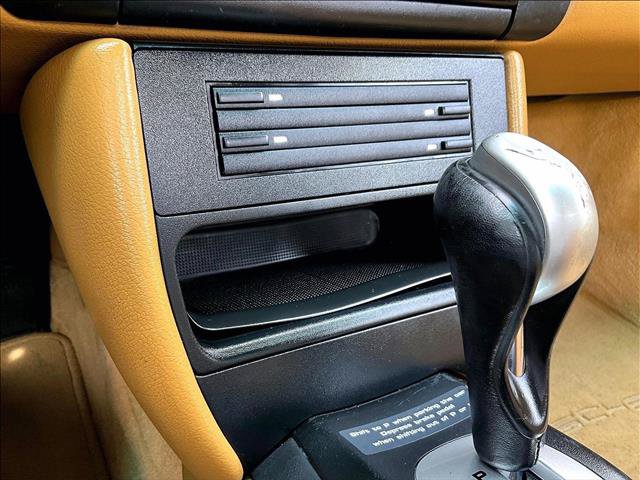 Used 2000 Porsche Boxster RWD image 23