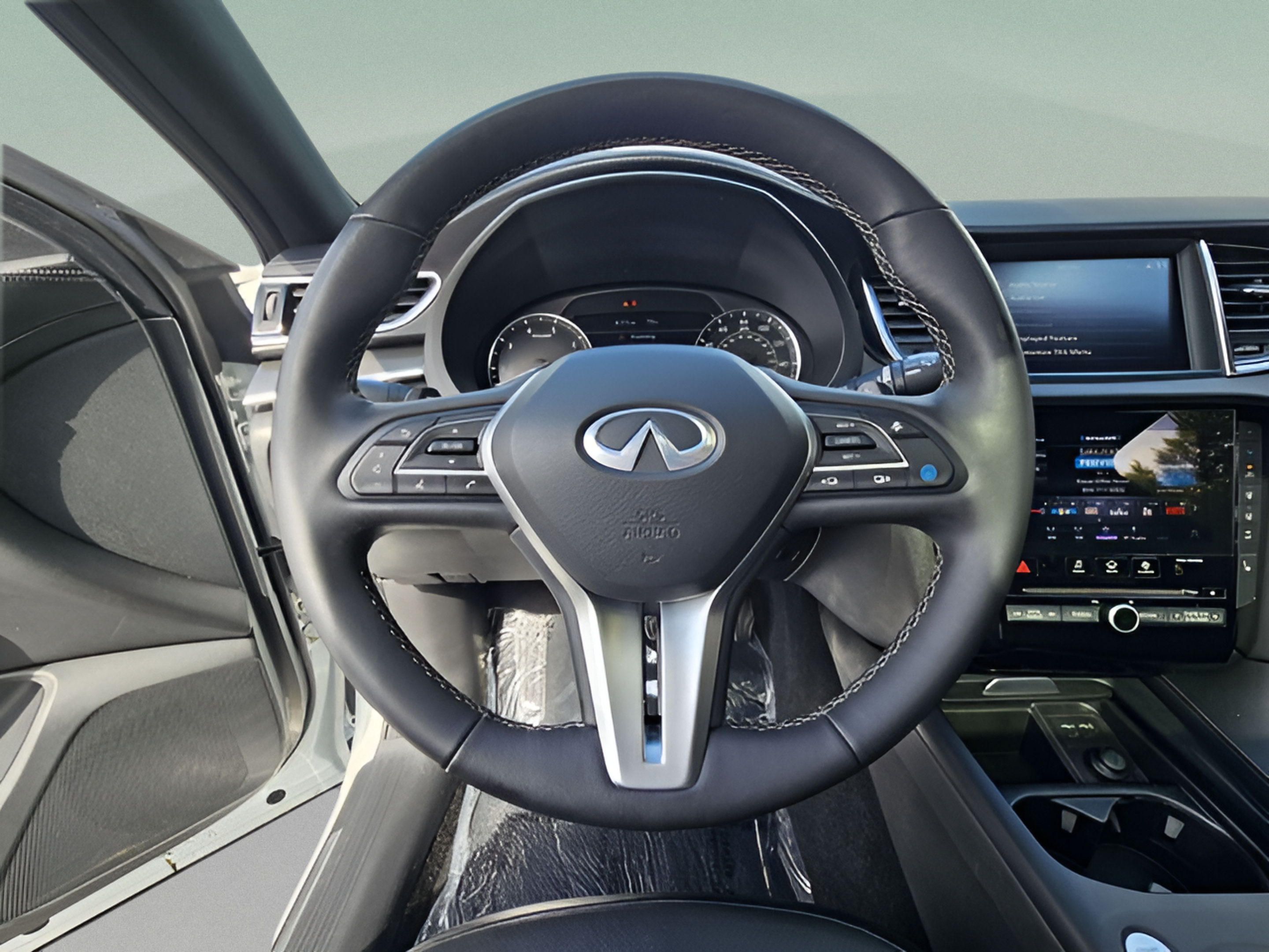 Used 2023 INFINITI QX55 Luxe w/ Cargo Package AWD/4WD image 22