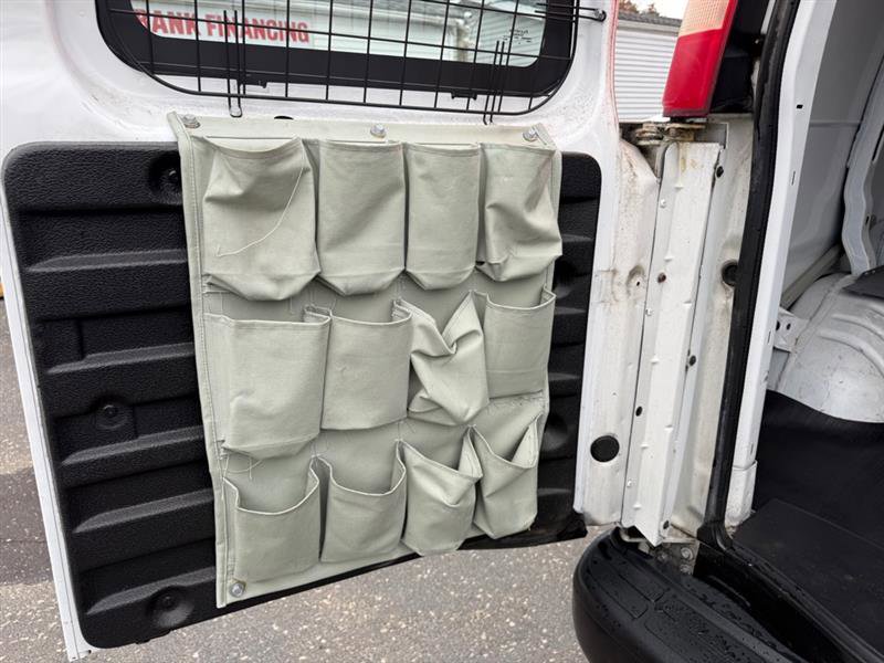 Used 2011 Chevrolet Express 2500 image 23