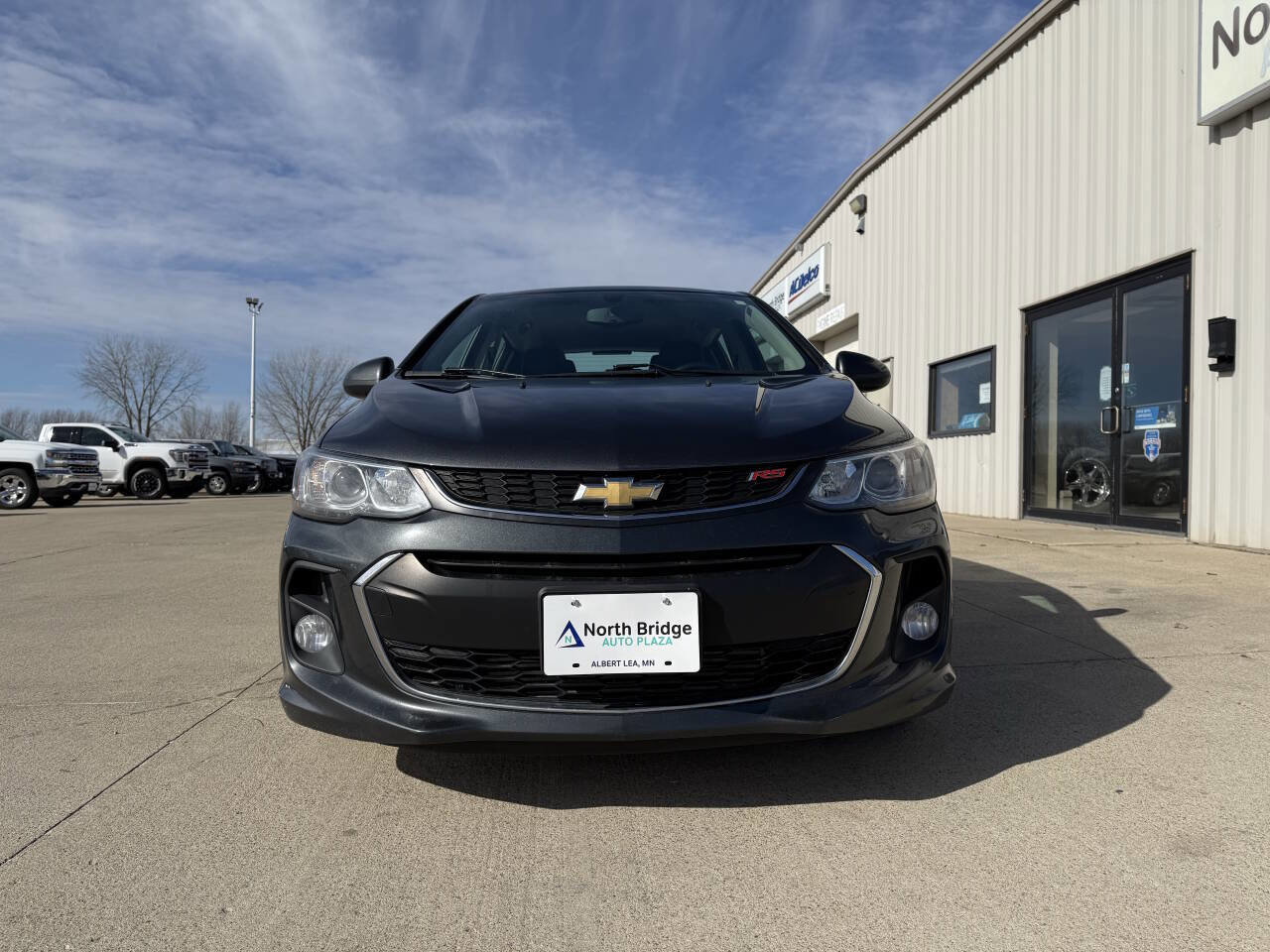 Used 2017 Chevrolet Sonic LT w/ Convenience Package FWD image 23