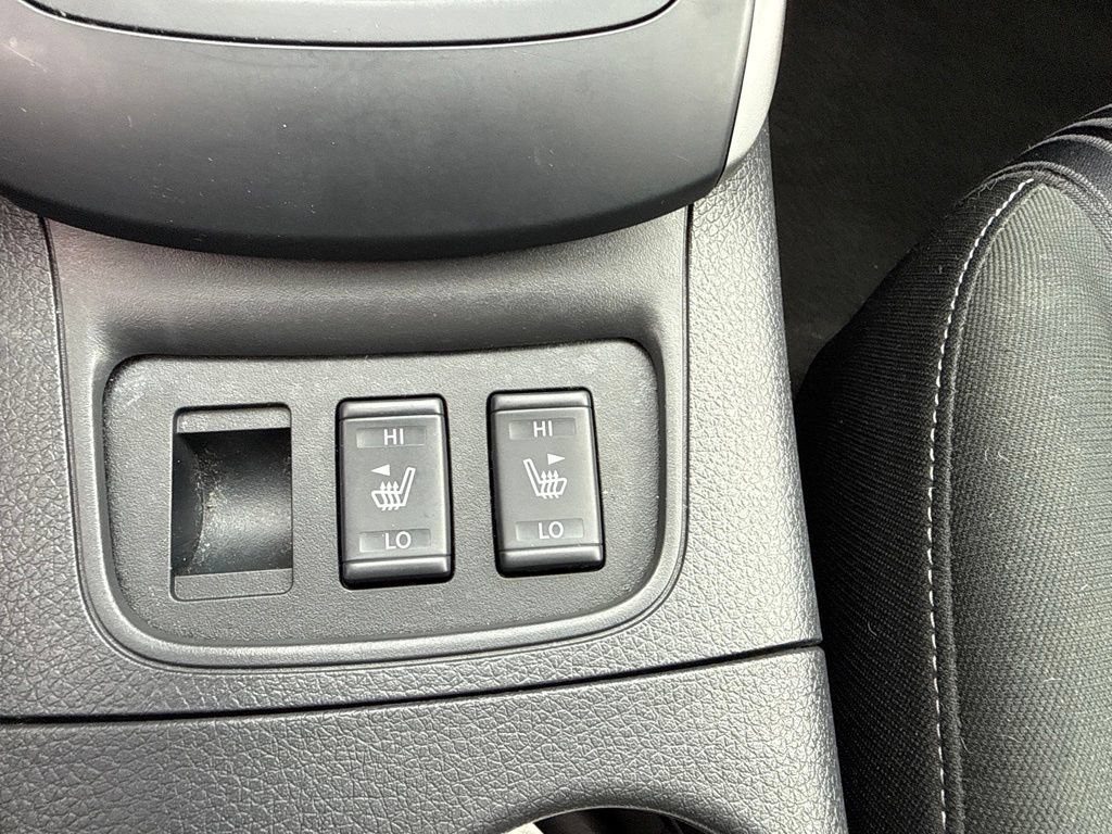 Used 2019 Nissan Sentra SV w/ Special Edition Package FWD image 32