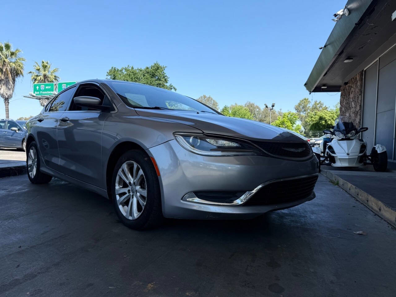 Used 2016 Chrysler 200 Limited w/ Convenience Group FWD image 28