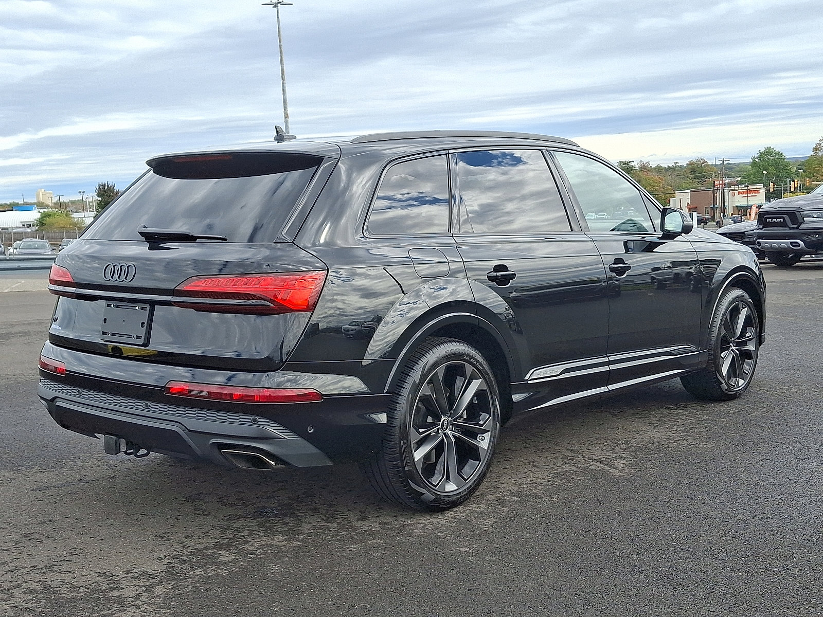 Used 2025 Audi Q7 3.0T Premium Plus image 6