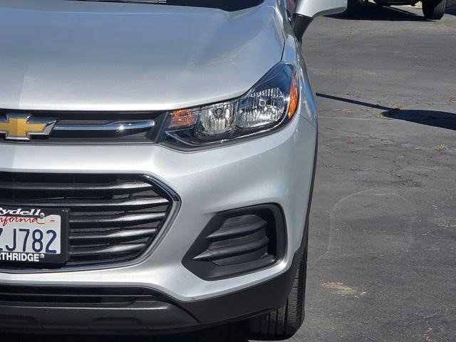 Certified 2022 Chevrolet Trax LS w/ Tint and Cruise Package image 3