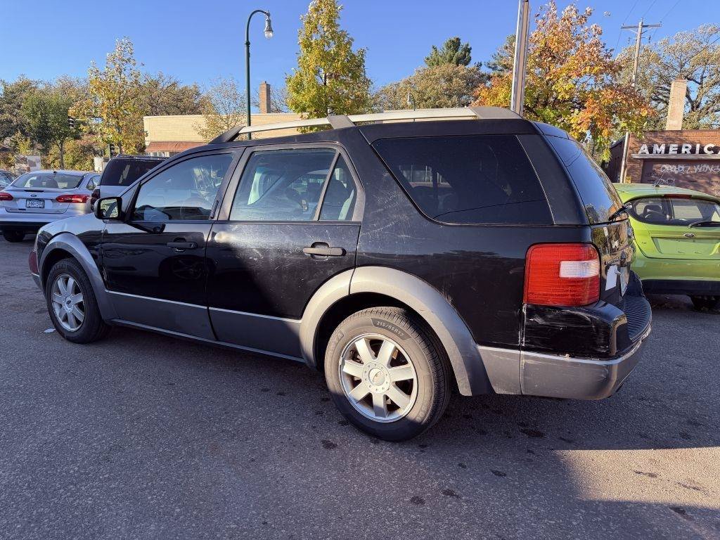 Used 2006 Ford Freestyle SE FWD image 4