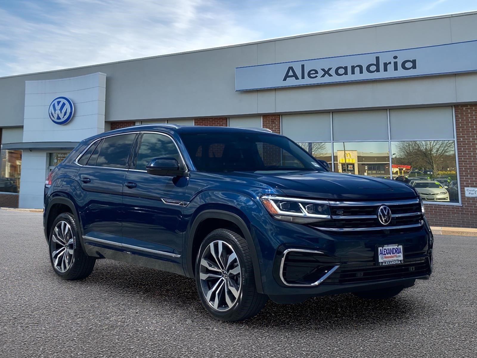 Certified 2023 Volkswagen Atlas Cross Sport SEL Premium R-Line AWD/4WD image 1