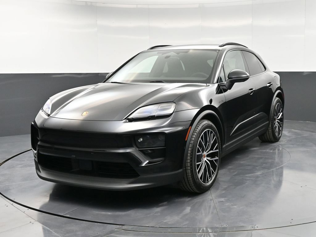New 2026 Porsche Macan 4S Electric