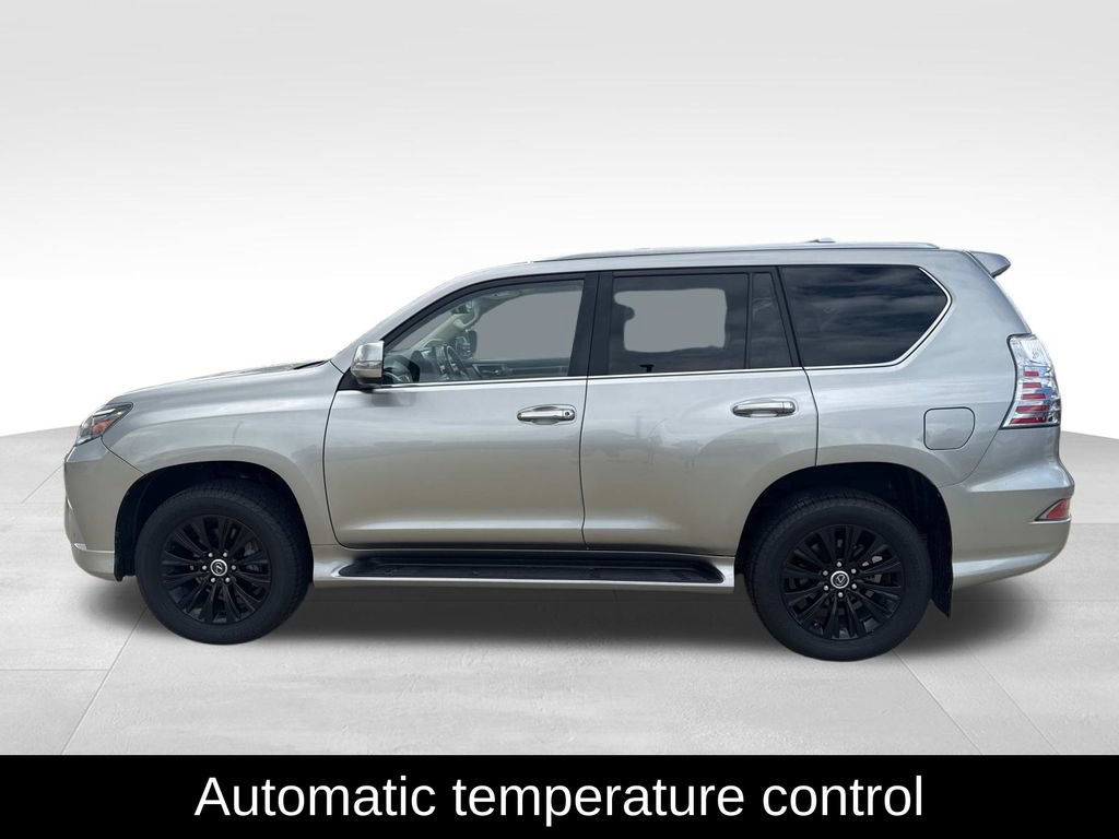 Used 2023 Lexus GX 460 Luxury w/ Accessory Package AWD/4WD image 6
