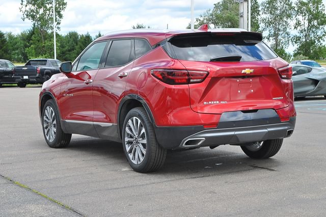 Used 2024 Chevrolet Blazer Premier AWD/4WD image 5