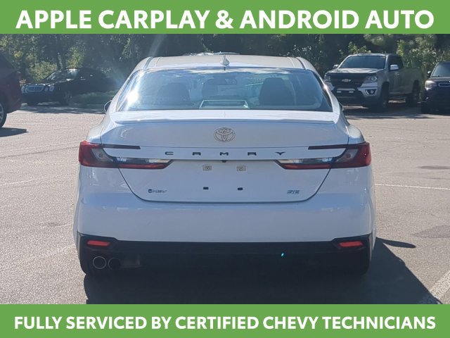 Used 2025 Toyota Camry SE FWD image 6