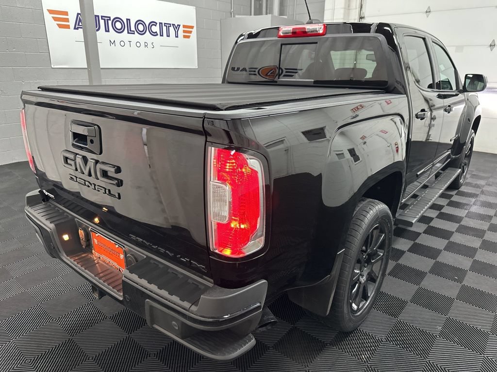 Used 2022 GMC Canyon Denali w/ Denali Black Edition Package AWD/4WD image 9
