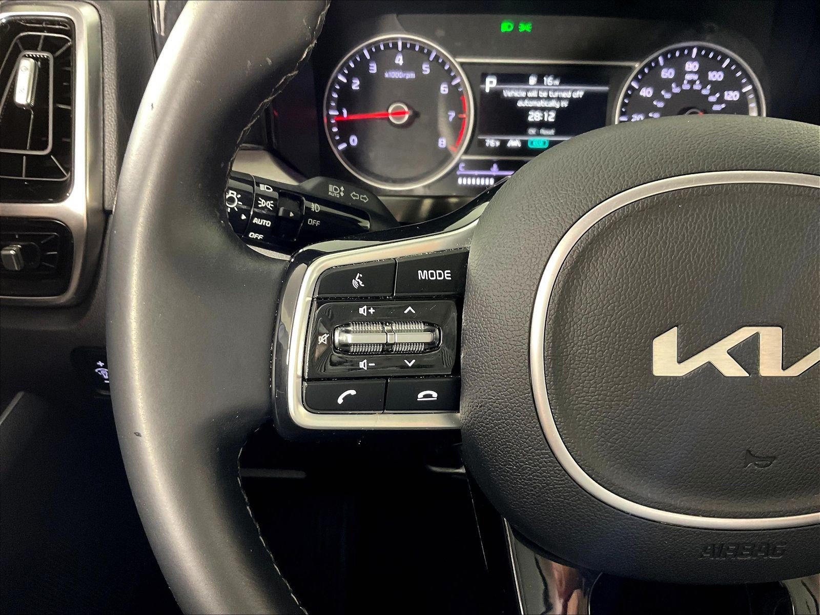 Used 2022 Kia Sorento SX AWD/4WD image 12