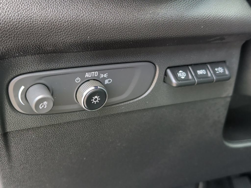 Used 2023 Buick Envision Avenir AWD/4WD image 14