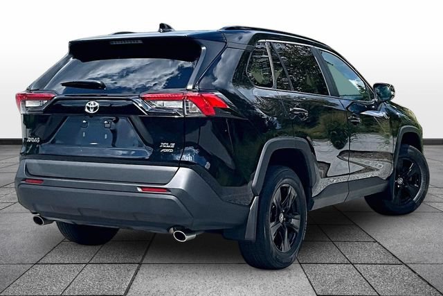 Used 2020 Toyota RAV4 XLE w/ All Weather Liner Package AWD/4WD image 6