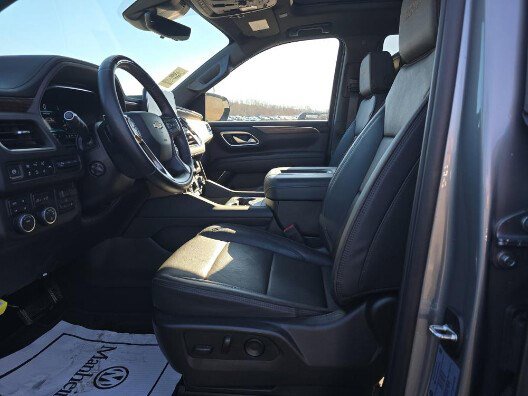 Used 2024 Chevrolet Tahoe High Country w/ Advanced Technology Package image 8