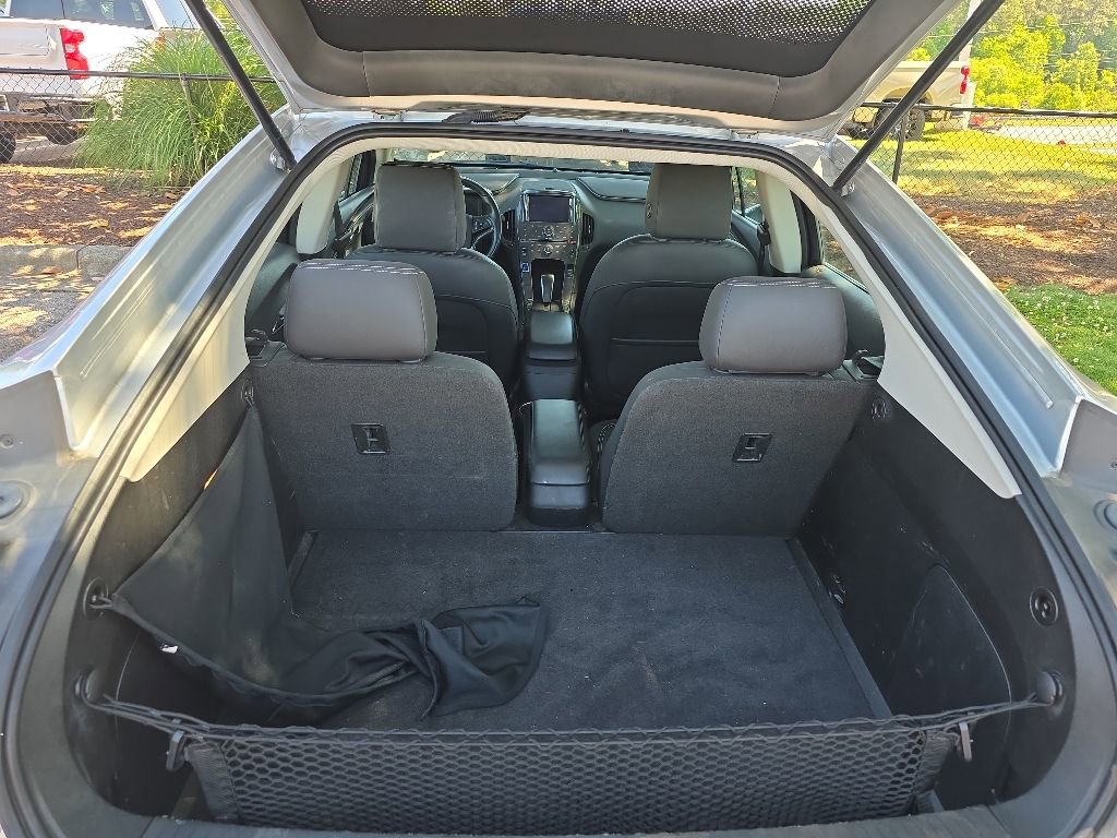 Used 2013 Chevrolet Volt Premium w/ Premium Trim Package FWD image 23