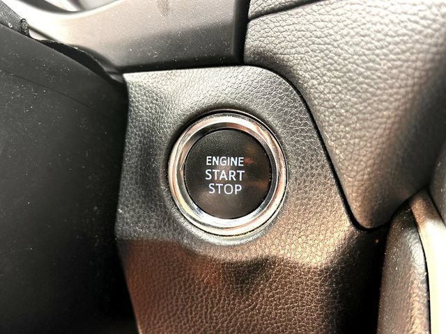 Used 2021 Toyota RAV4 XLE Premium FWD image 15
