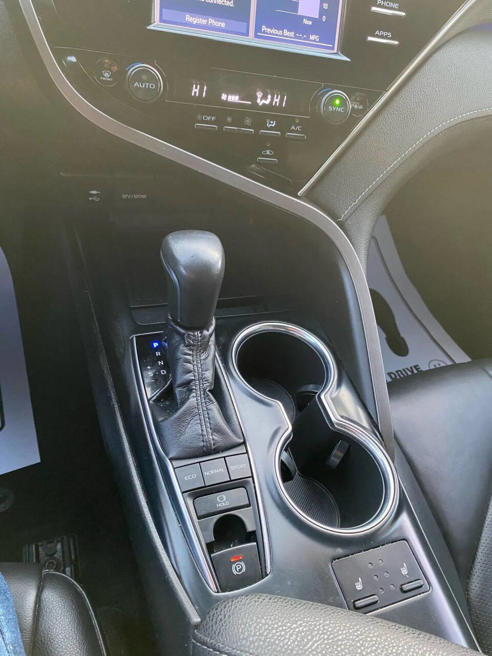 Used 2018 Toyota Camry XSE FWD image 19