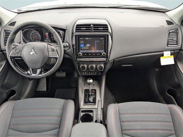 New 2025 Mitsubishi Outlander Sport SE image 14
