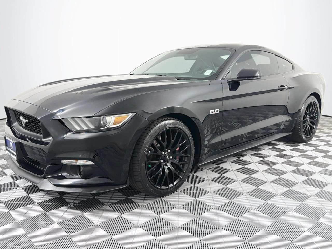Used 2016 Ford Mustang GT Premium w/ GT Performance Package RWD image 6