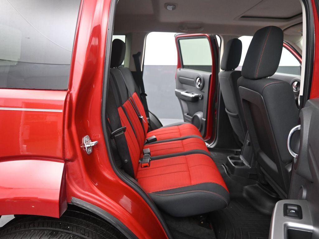 Used 2009 Dodge Nitro R/T image 15