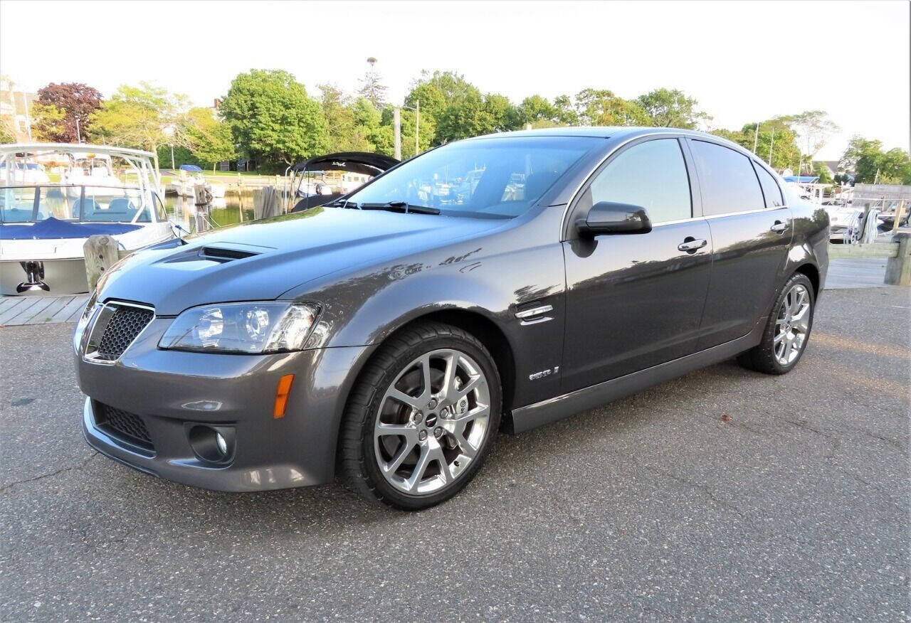 Used 2009 Pontiac G8 GXP RWD image 14