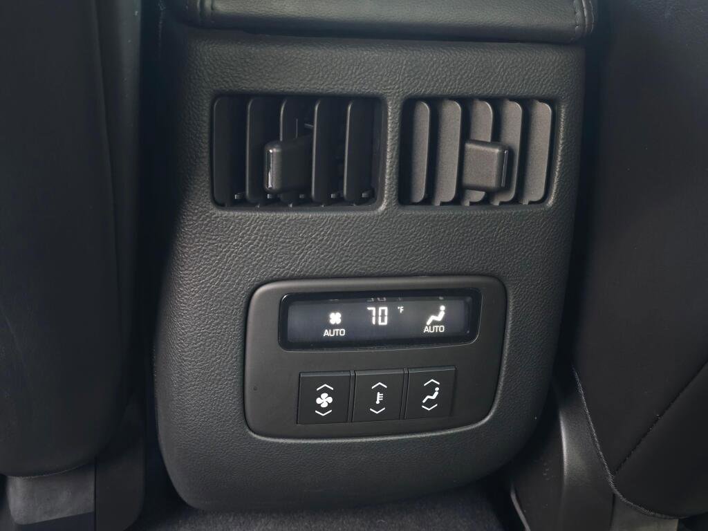 Used 2007 Cadillac DTS Performance image 18