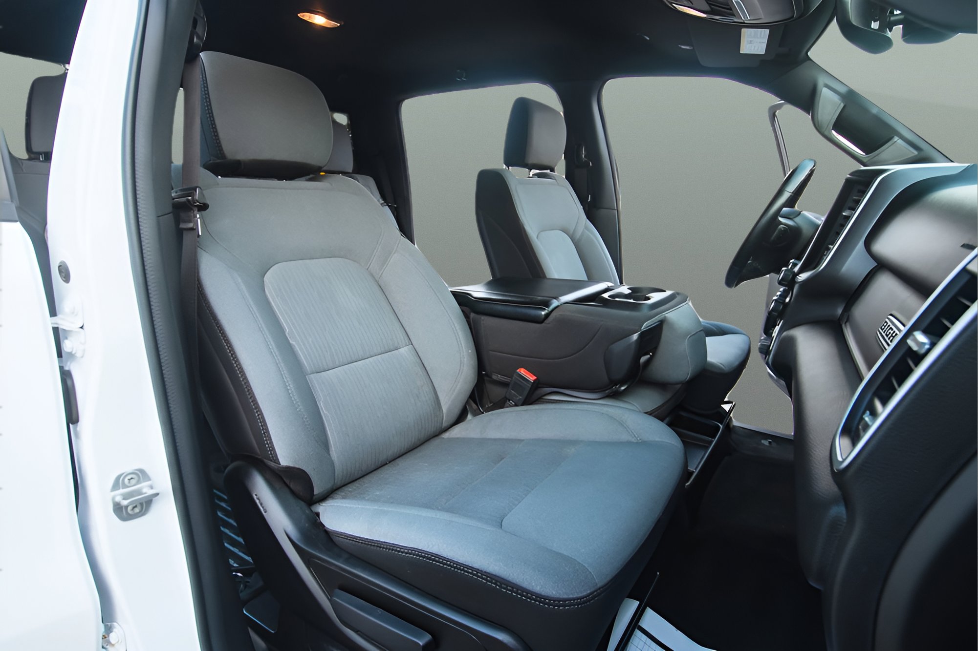 Used 2023 RAM 1500 Big Horn AWD/4WD image 17