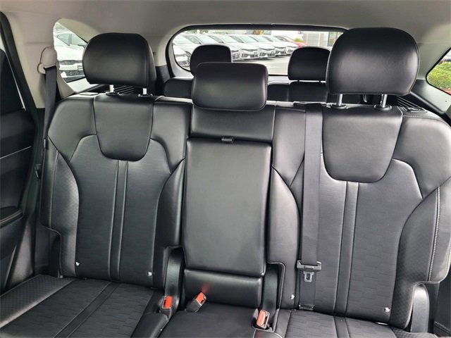 Used 2024 Kia Sorento S image 10