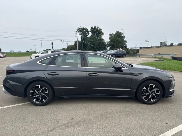 Certified 2025 Hyundai Sonata SEL FWD image 9