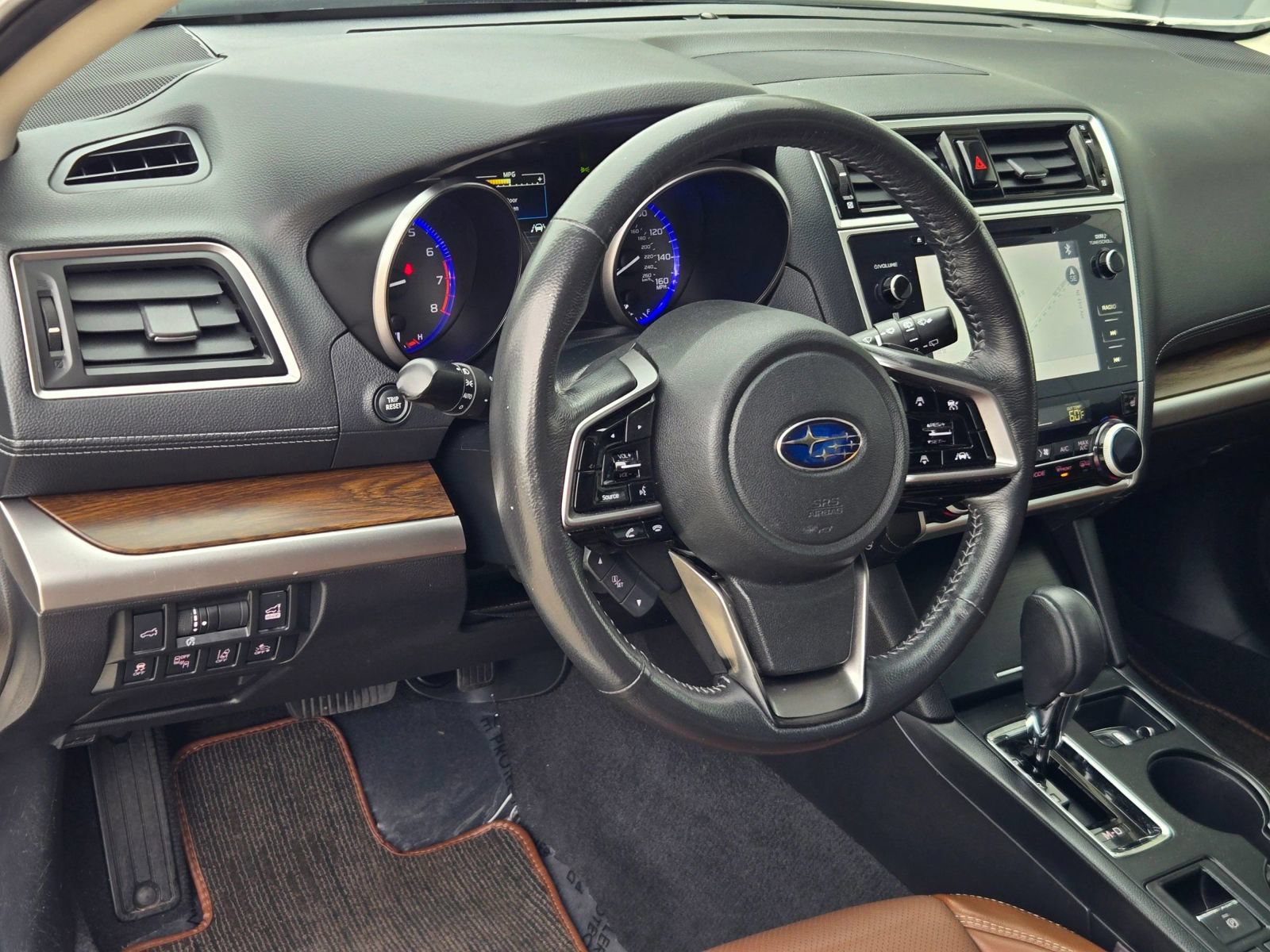 Used 2018 Subaru Outback 3.6R Touring w/ Popular Package #3 AWD/4WD image 11