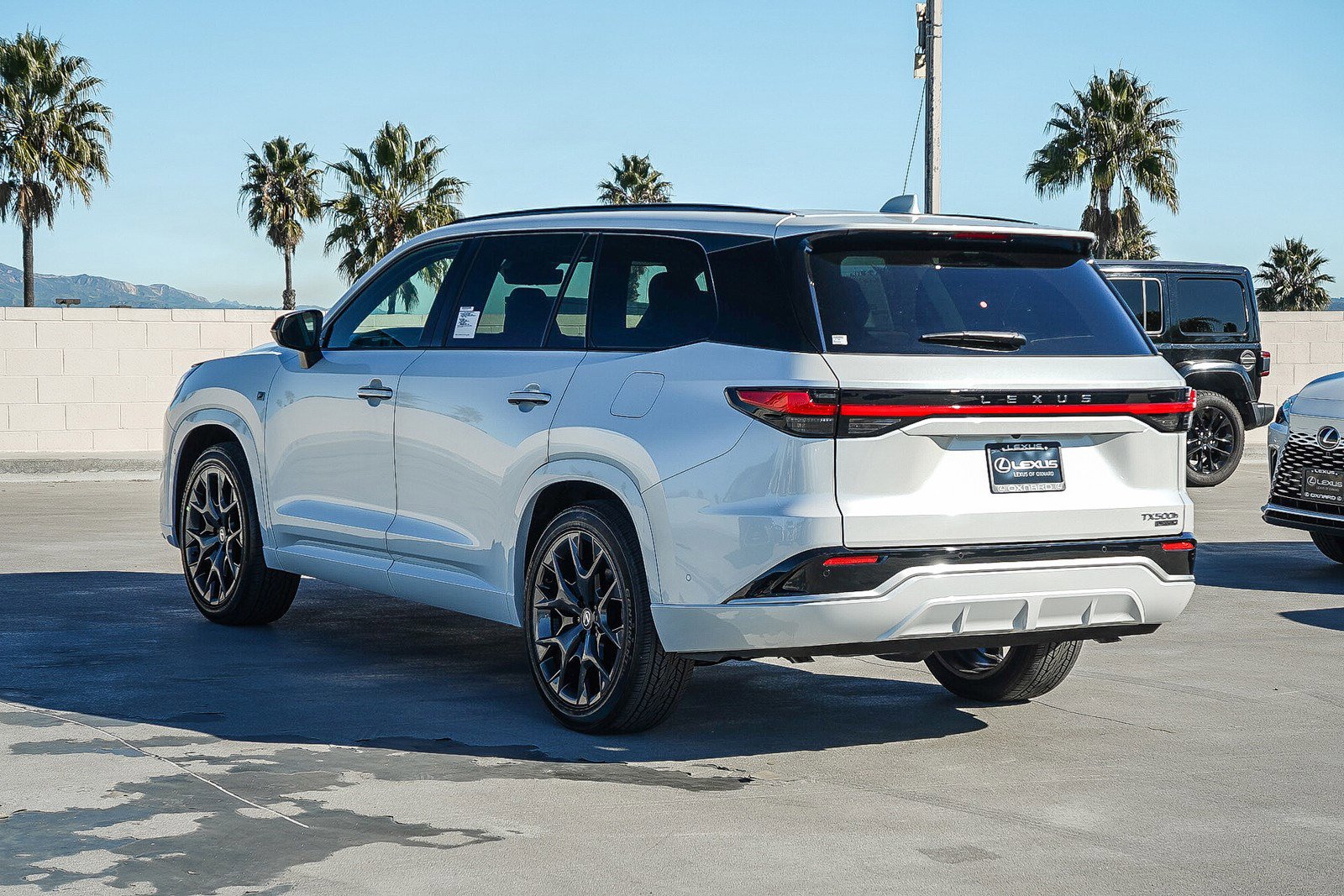 New 2026 Lexus TX 500h AWD image 5