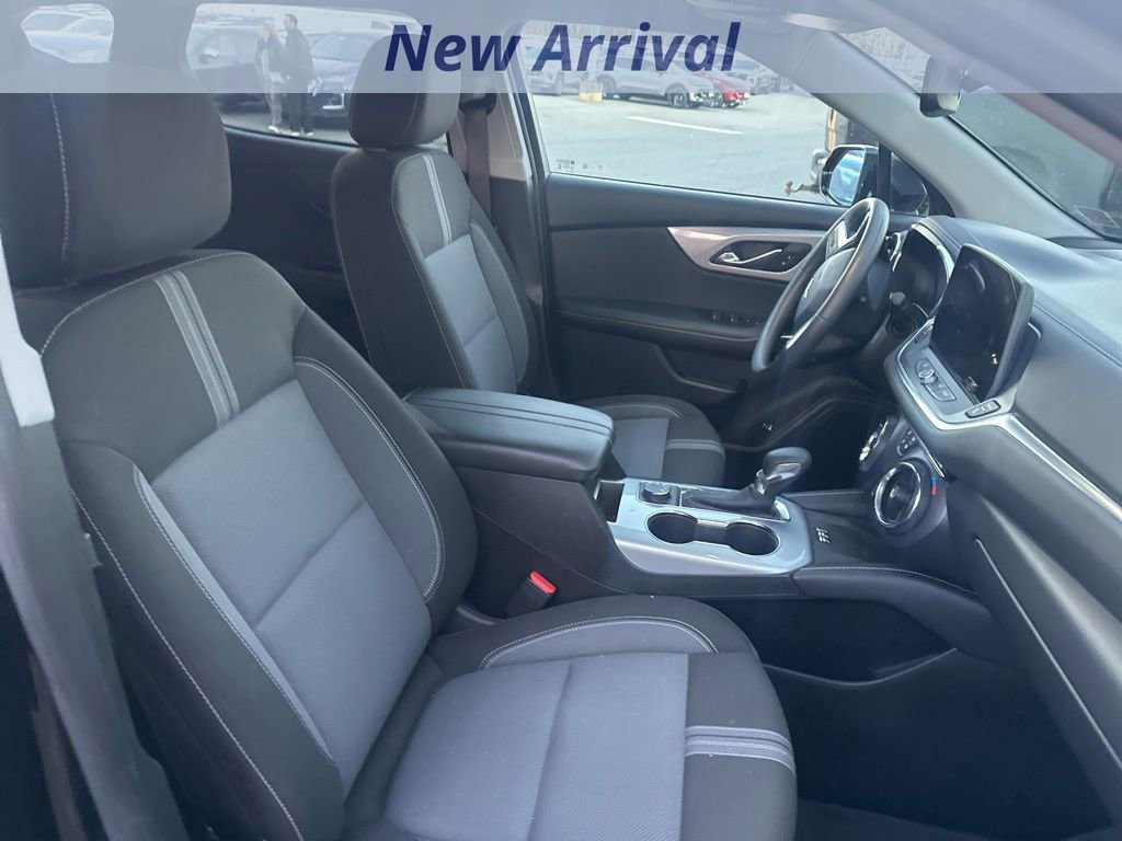 Certified 2025 Chevrolet Blazer LT w/ Convenience Package image 7