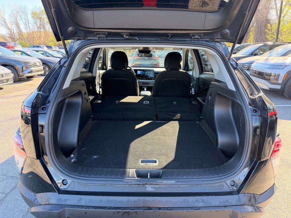 Certified 2025 Hyundai Kona SEL AWD/4WD image 31