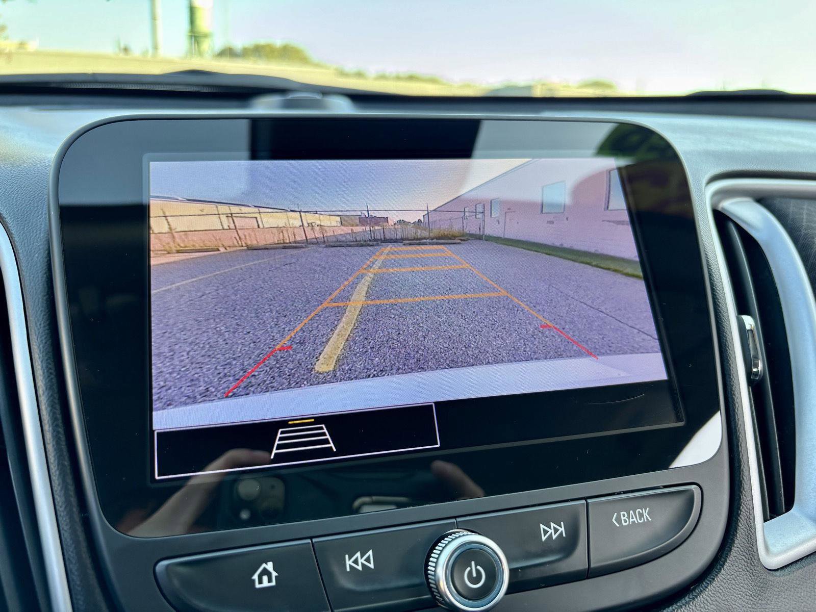 Used 2023 Chevrolet Malibu LT image 9