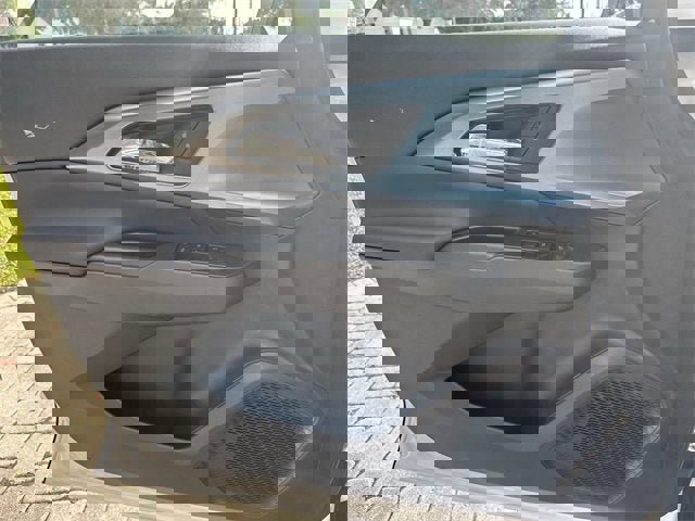 New 2026 Chevrolet Equinox EV LT image 35