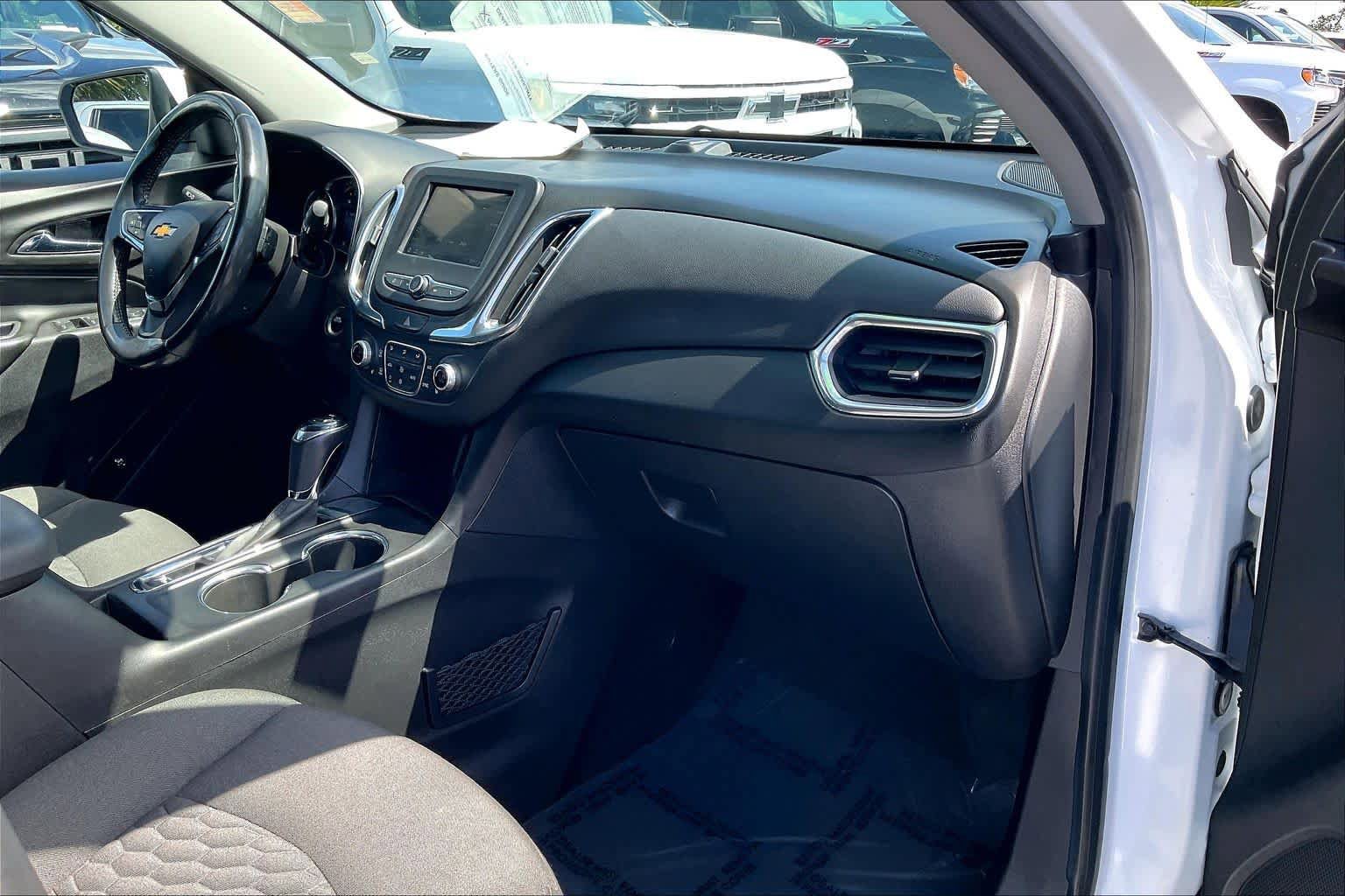 Used 2019 Chevrolet Equinox LT FWD image 16