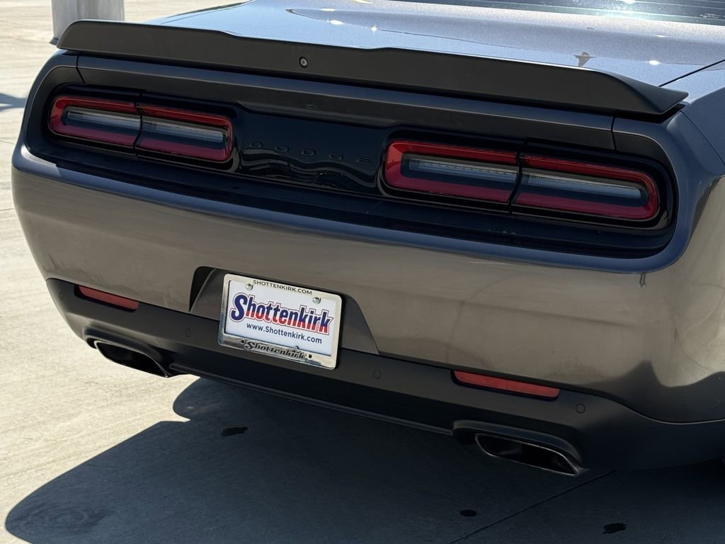 Used 2020 Dodge Challenger R/T w/ Performance Handling Group RWD image 6