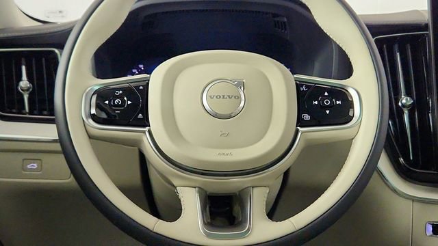 New 2026 Volvo XC60 B5 Ultra w/ Climate Package AWD/4WD image 25