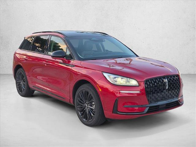 Used 2025 Lincoln Corsair Grand Touring w/ Equipment Group 302A AWD/4WD image 3