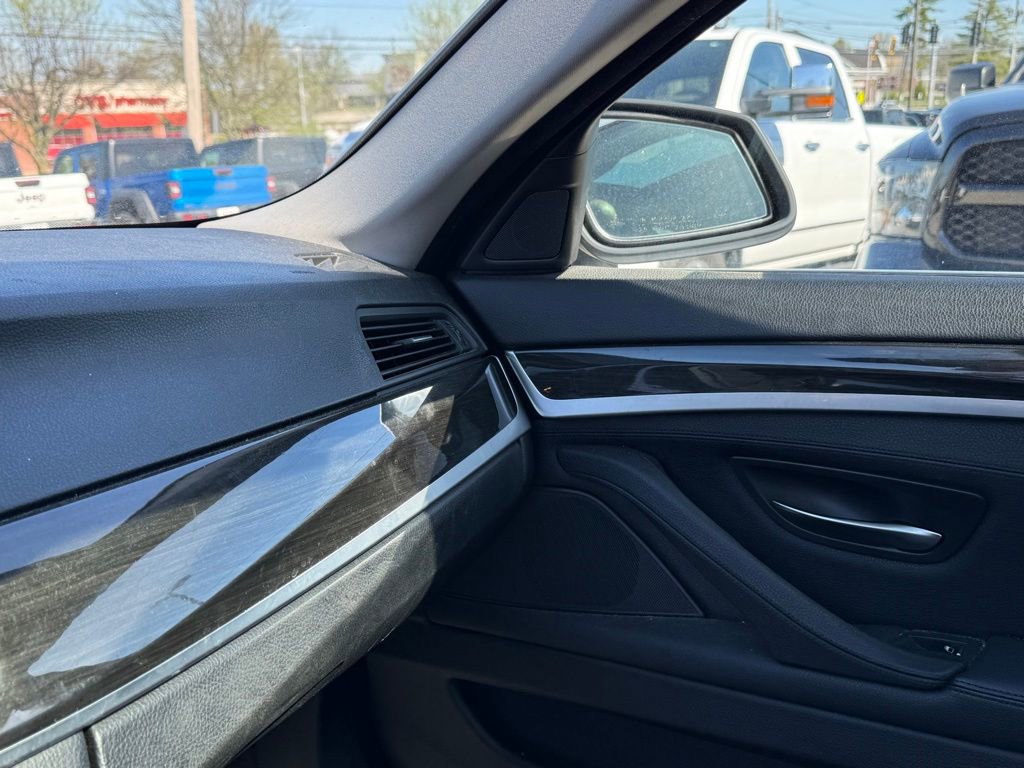 Used 2012 BMW 528i xDrive Sedan image 21