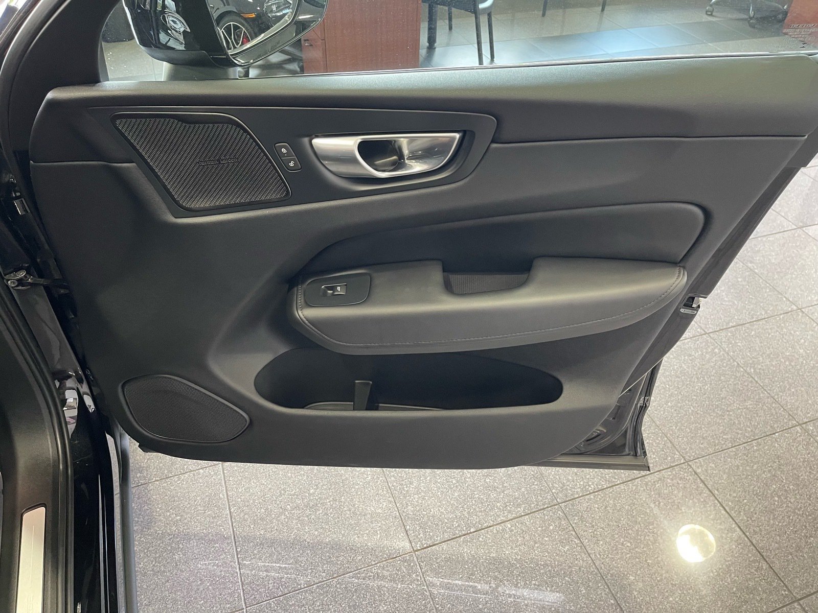 Used 2024 Volvo XC60 T8 Plus AWD/4WD image 36