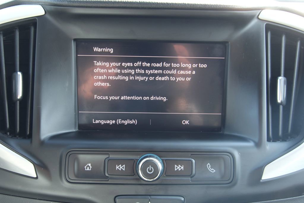 Used 2024 GMC Terrain SLE image 28