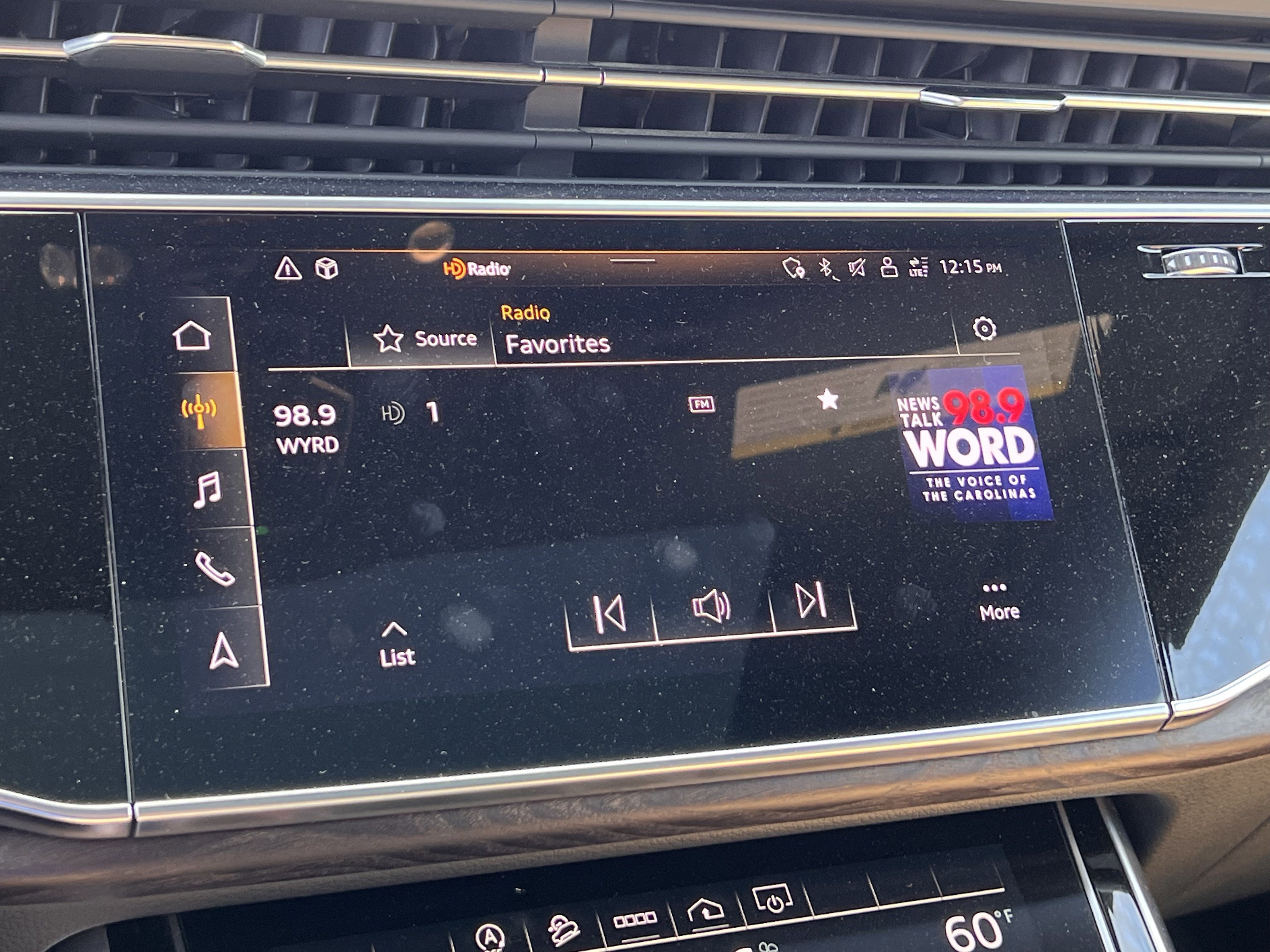 Used 2021 Audi Q8 Premium Plus w/ Premium Plus Package image 24