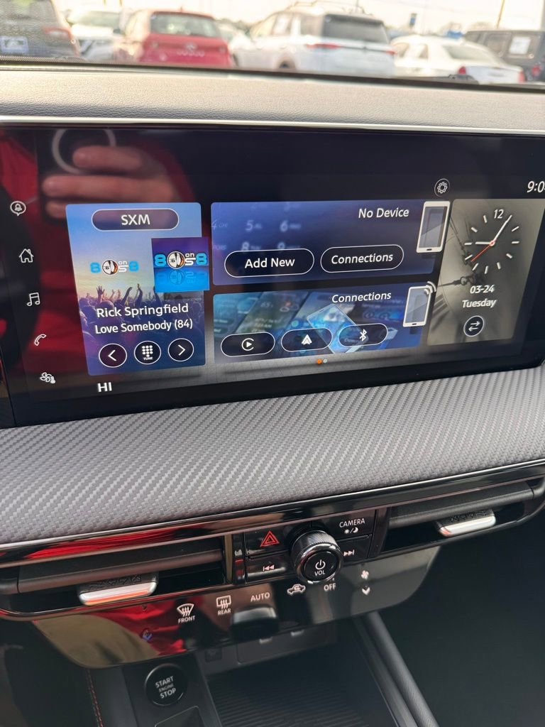 Used 2025 Nissan Kicks SR image 17