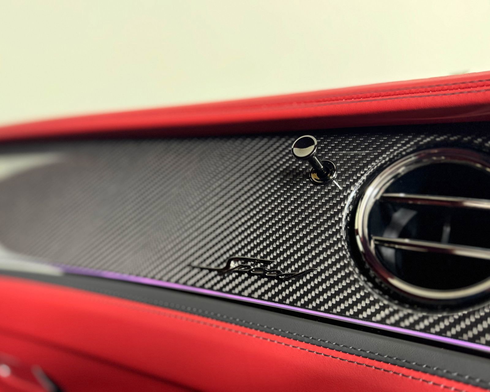 New 2025 Bentley Flying Spur Plug-In Hybrid image 31