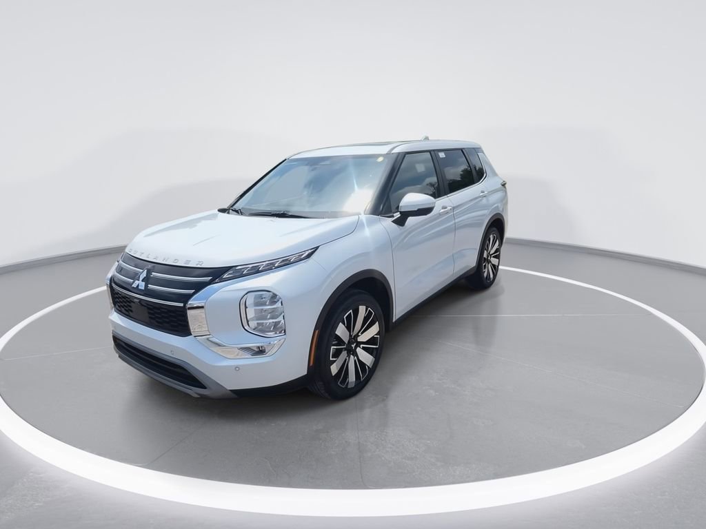 New 2025 Mitsubishi Outlander SE image 4