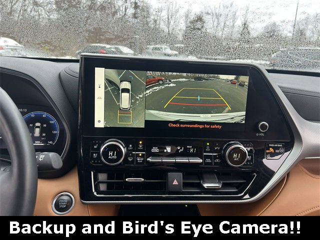 Used 2024 Toyota Highlander Platinum image 4