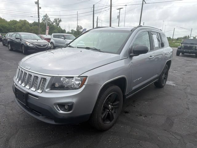 Used 2017 Jeep Compass High Altitude AWD/4WD image 3