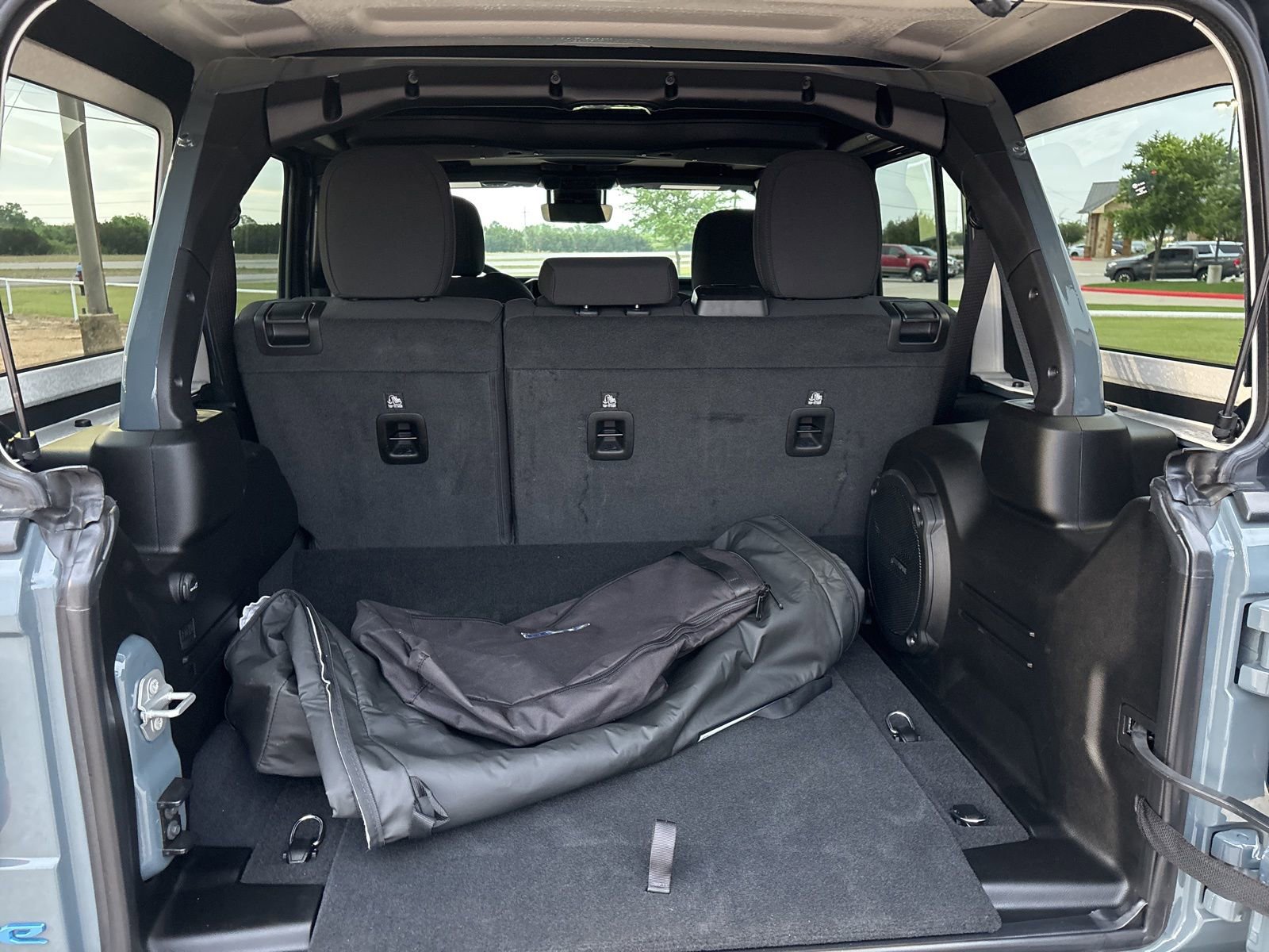 Used 2024 Jeep Wrangler Unlimited Rubicon 4xe w/ Technology Group image 18